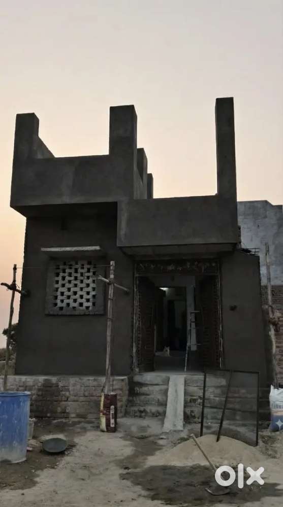 17•5×40 house for sell  मकान बन रहा है , आपको तैयार मकान ही मिलेगा।