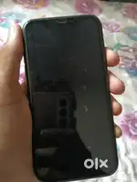 Iphone Xr -- excellent condition original accessories