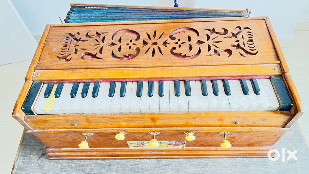 Harmonium classical instrument