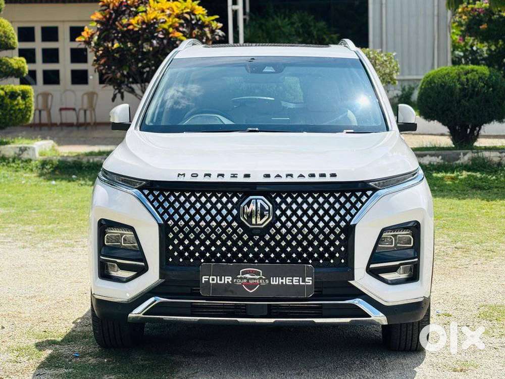 MG Hector Savvy Pro cvt, 2023, Petrol