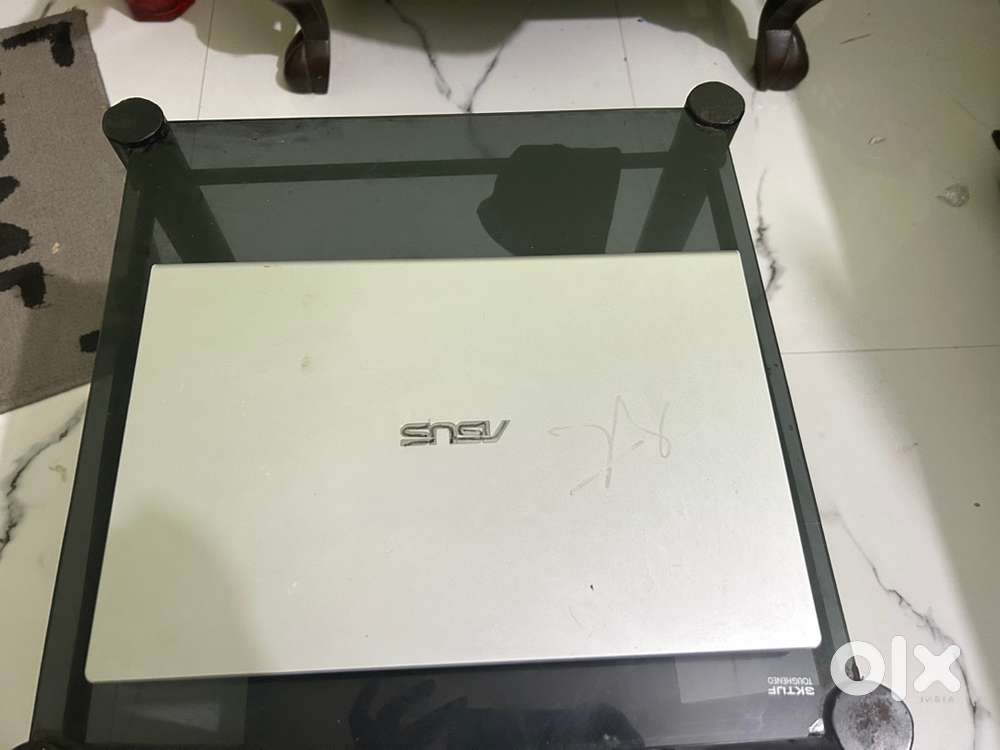 Asus Laptop Intel i5  8GB RAM  256GB SSD  Perfect Condition