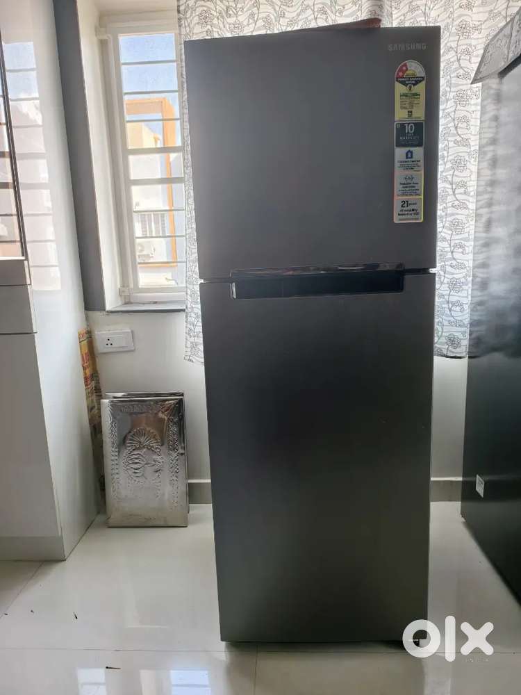 Samsung refrigerator in excellent condition