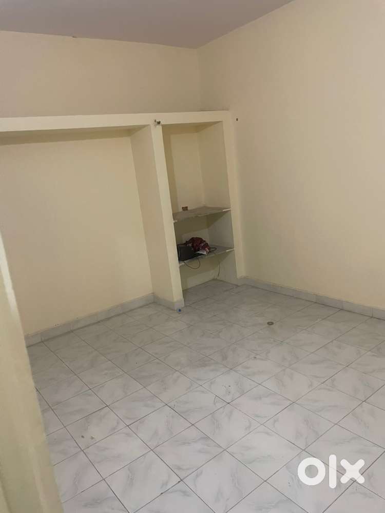 Male roommate required Opposite to tanatan dhaba ayodhya bypass