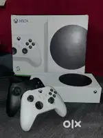 Xbox series s with 2 controllers