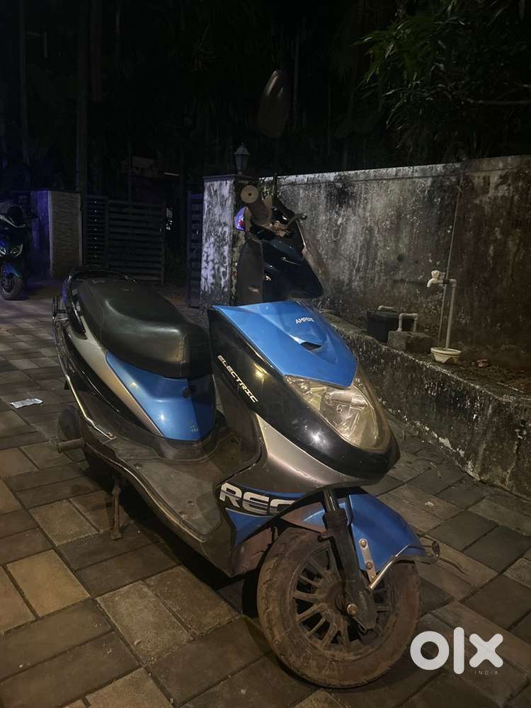 electric scooty sale urgent