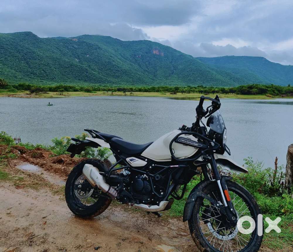 Royal Enfield Himalayan 450 with mint condition