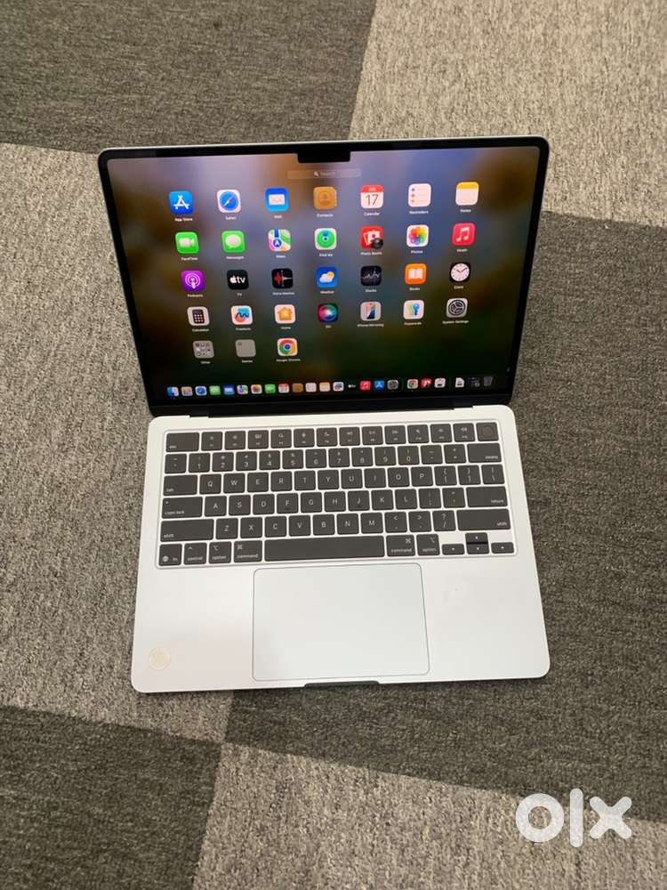 Apple MacBook Air / M4 chip / 16GB / 256GB / blue / like new/ Warranty