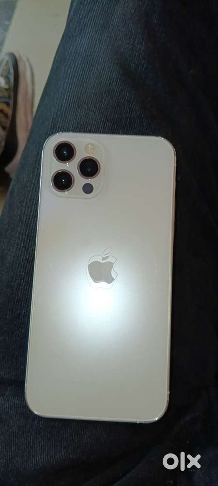 iPhone 12 Pro, okay condition battery health 99