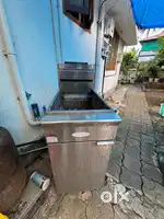Fried chicken fryers
