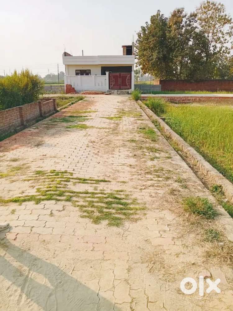 बमरौली में कानपुर रोड से लगा आवासीय प्लाट तुरंत रहने योग्य