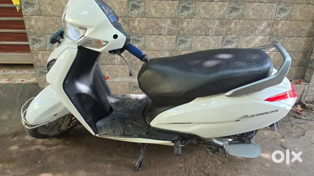 Excellent condition no single scratches very new