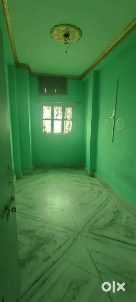 Single room with quality food in 6000