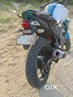 YAMHA Fzs V2