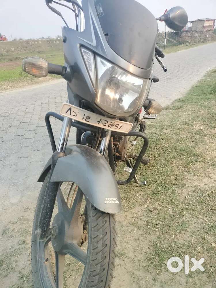 Glamour hero