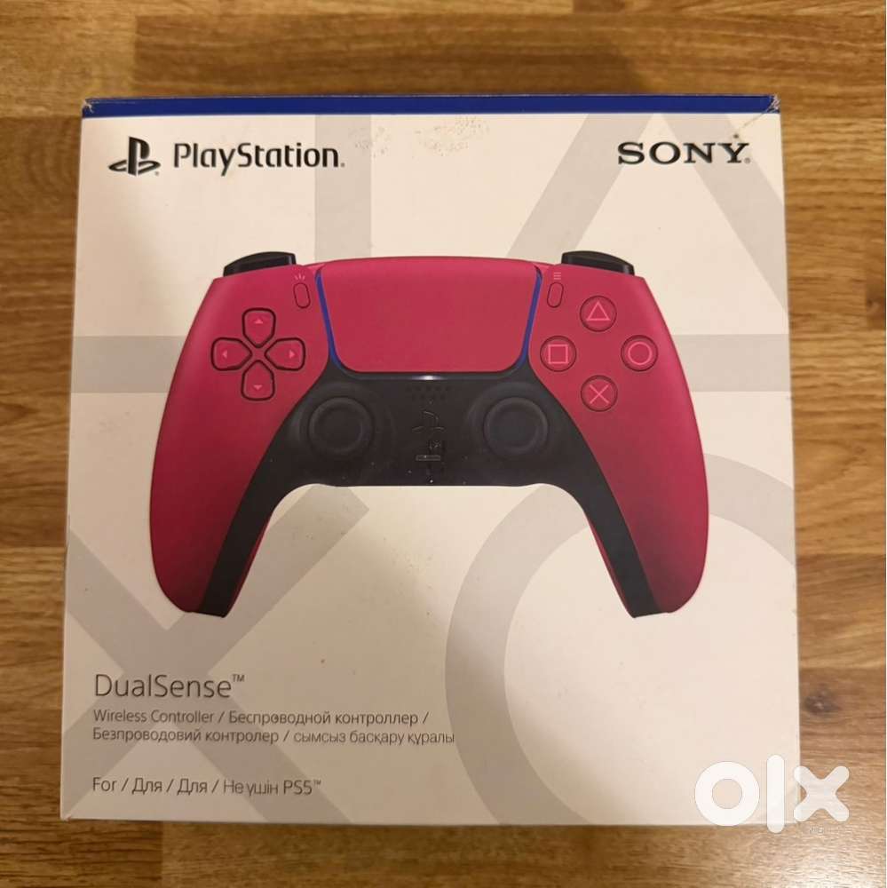 PS5 DUALSENSE RED CONTROLLER