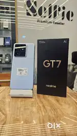 512GB 12GB 
Today Billed
Realme GT7
1yeara wrranty real blue one