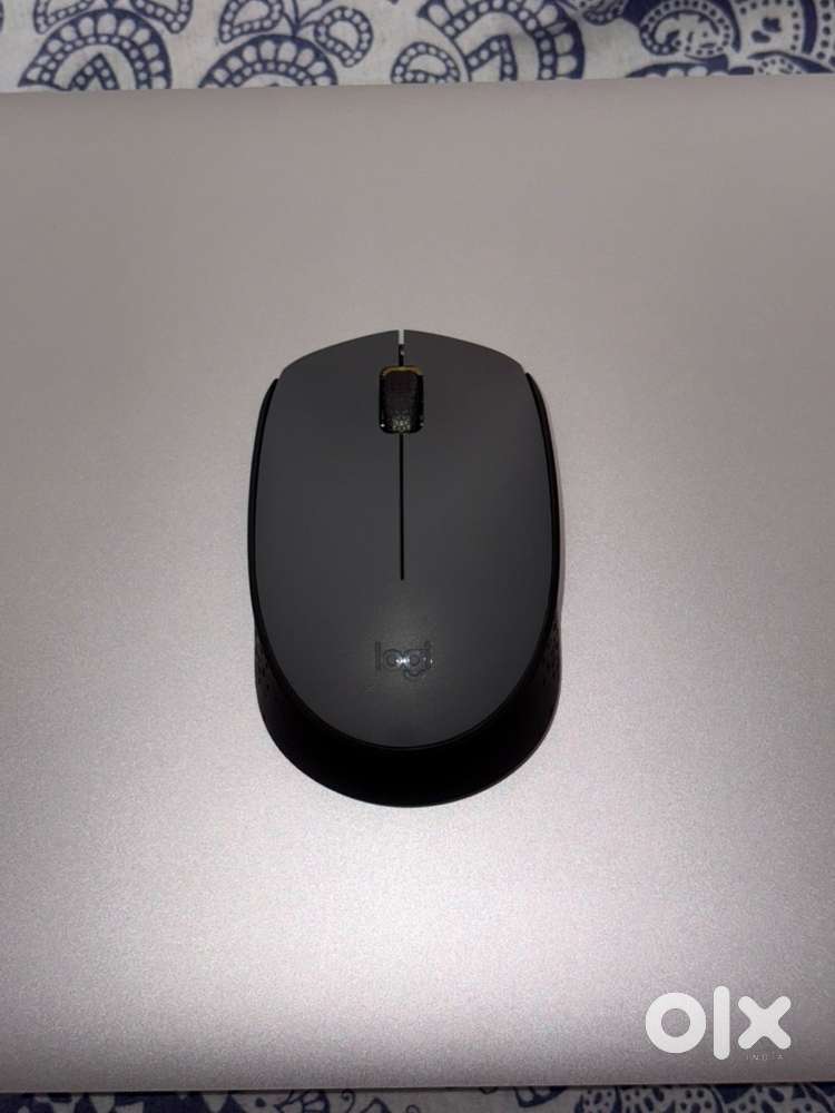 Logitech M171 wireless mouse with type A to type c connector