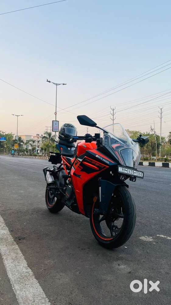 Less driven New gen KTM RC390 with accesories