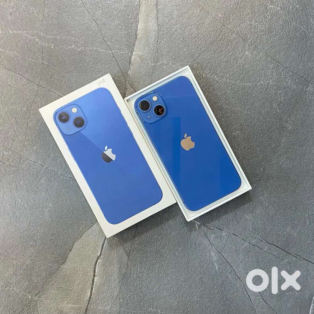 Selling my IPhone 13 With Bill Box And Accessories.