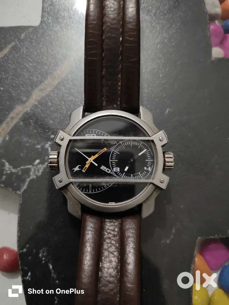 FAST TRACK WRIST WATCH