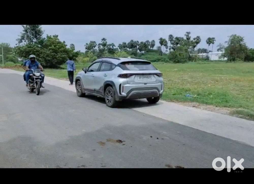 హైవే రోడ్డుకు ఇళ్లకు పక్కనే తక్కువ బడ్జెట్లో