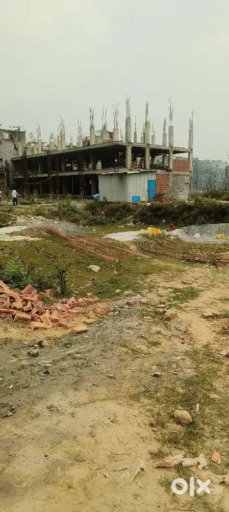 Plot size 150 yards and 300 yards Sector 107 Noise near Prateek