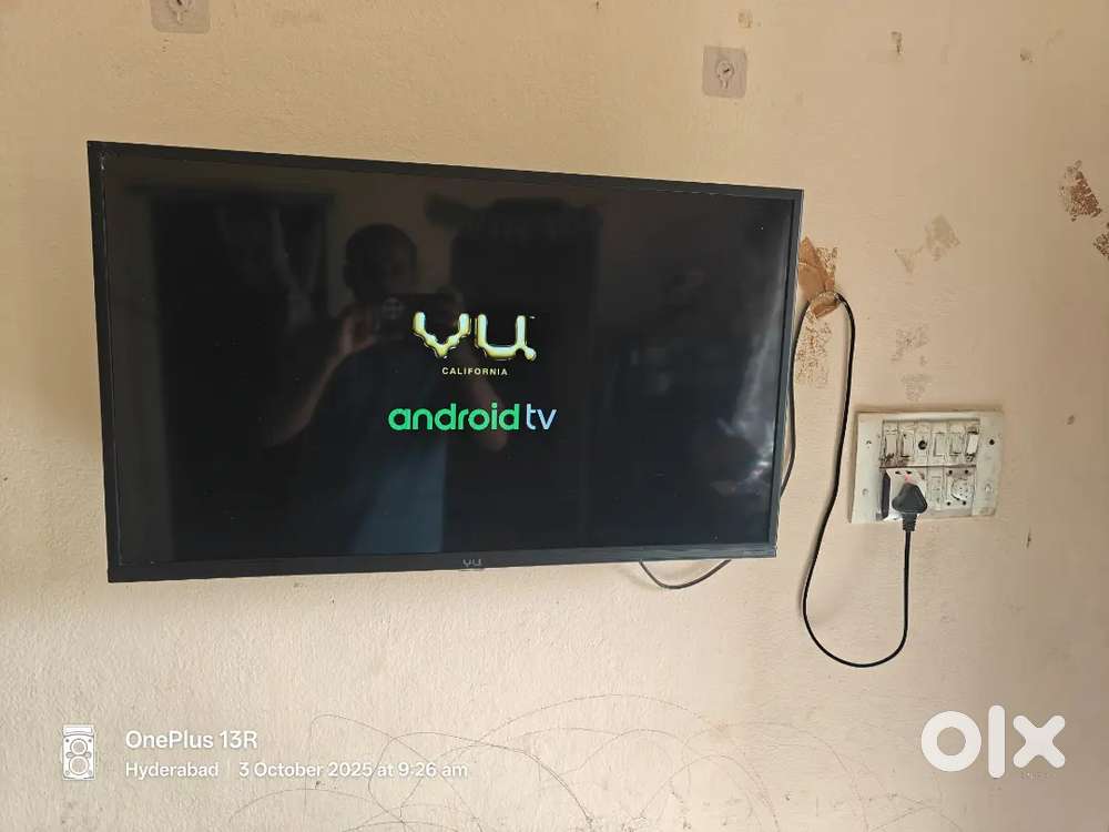 VU TV 32 INCH