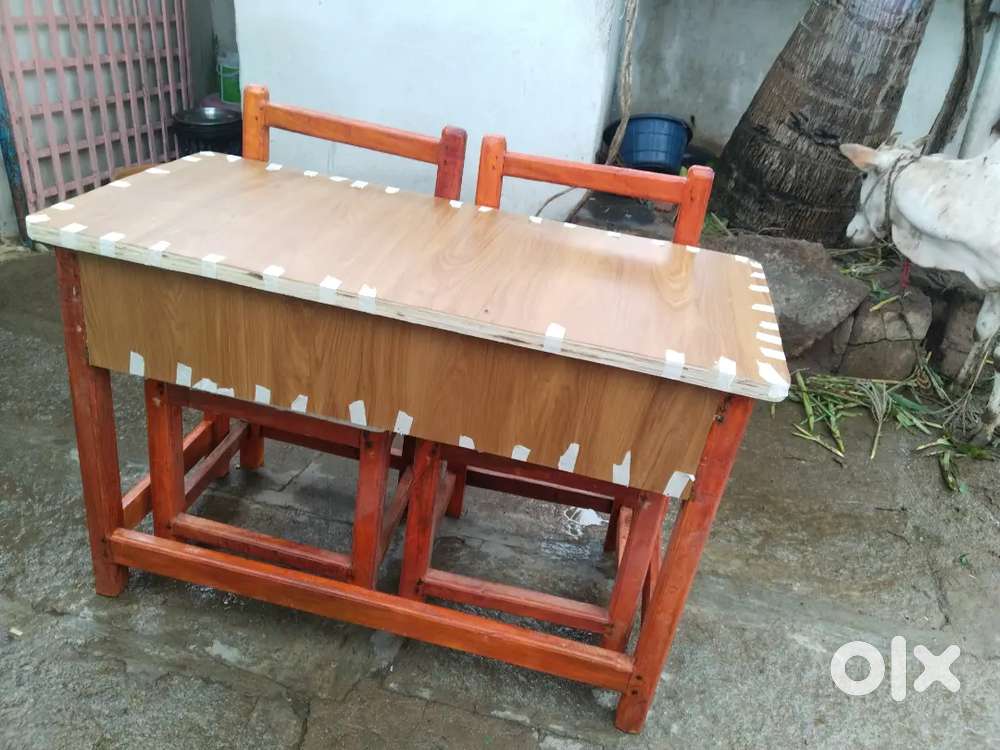 Study table for students and kids