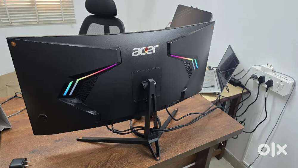 34 Acer Nitro UWQHD Curved Monitor