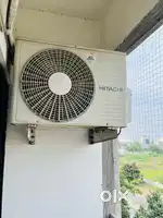 Hitachi 1.5 ton DC inverter Auto cleaning AC
