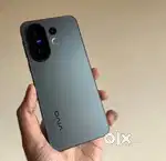 All new unboxed vivo X200 FE
