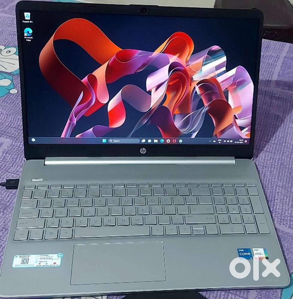Hp Backlit intel core i5 12th gen laptop 8/512 storage