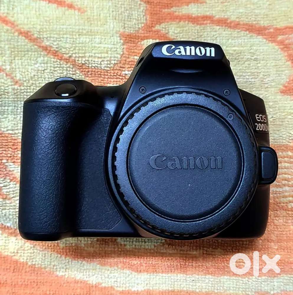 Excellent Condition Canon 200D Mark II with 3 lenses