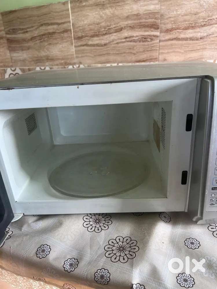 Microwave oven