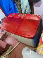 Kapda dhone wala kharab Hai aur kapda sukhane wali new ha