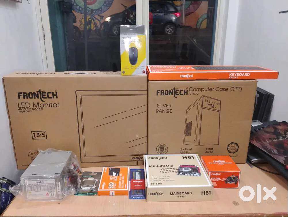 Intel i3  4gb ram  128gb SSD  19inch monitor2year warranty