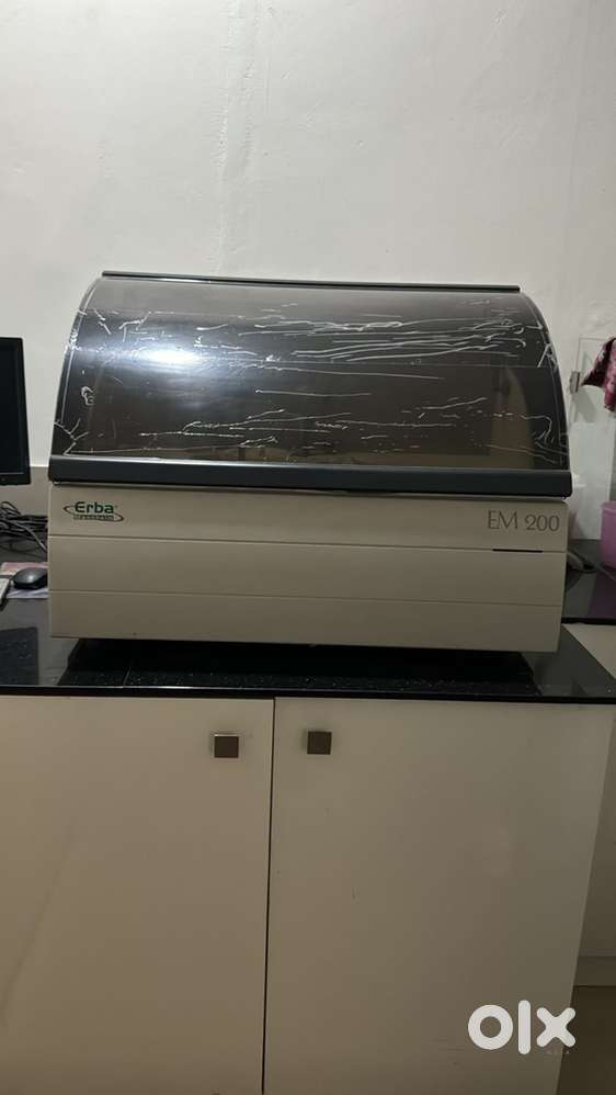Fully automated biochemistry analyzer