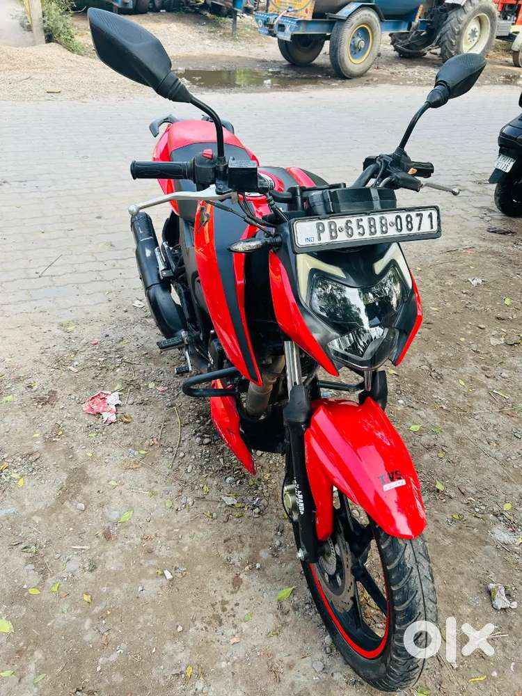 Apache RTR 160 4v showroom condition