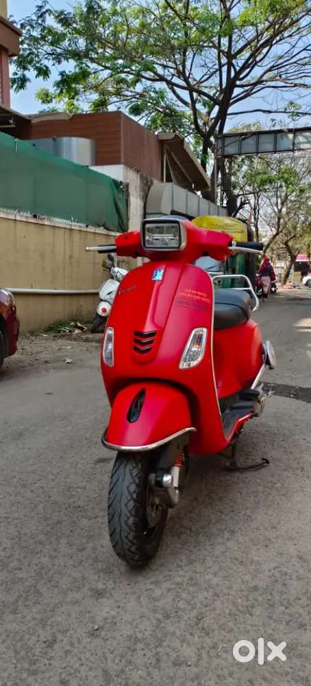 Vespa scooter for cell