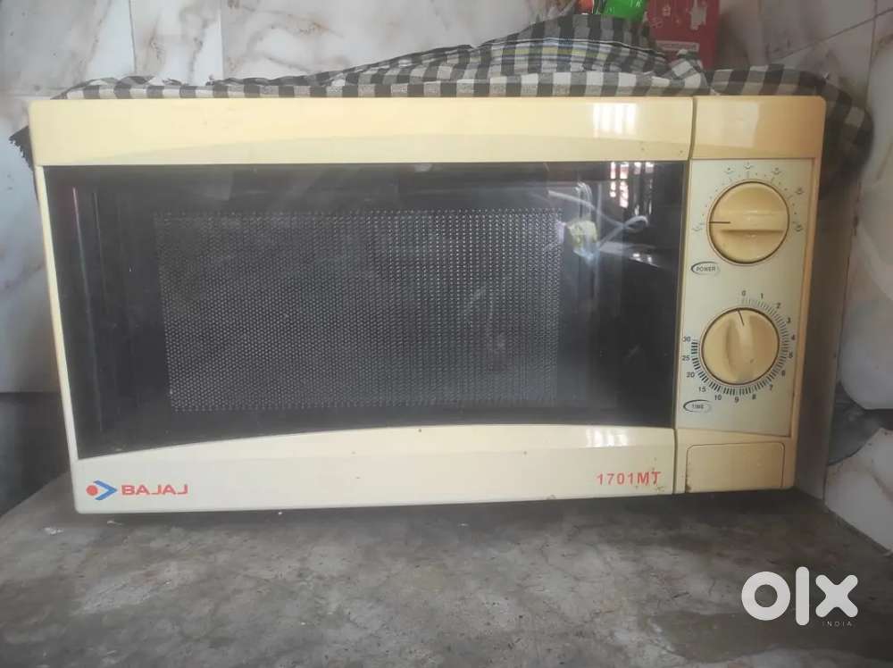 Bajaj microwave good condition