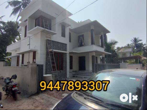 New 5 bedroom house for sale near Kunduparamba