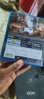 Good condition ps4 and all assiris