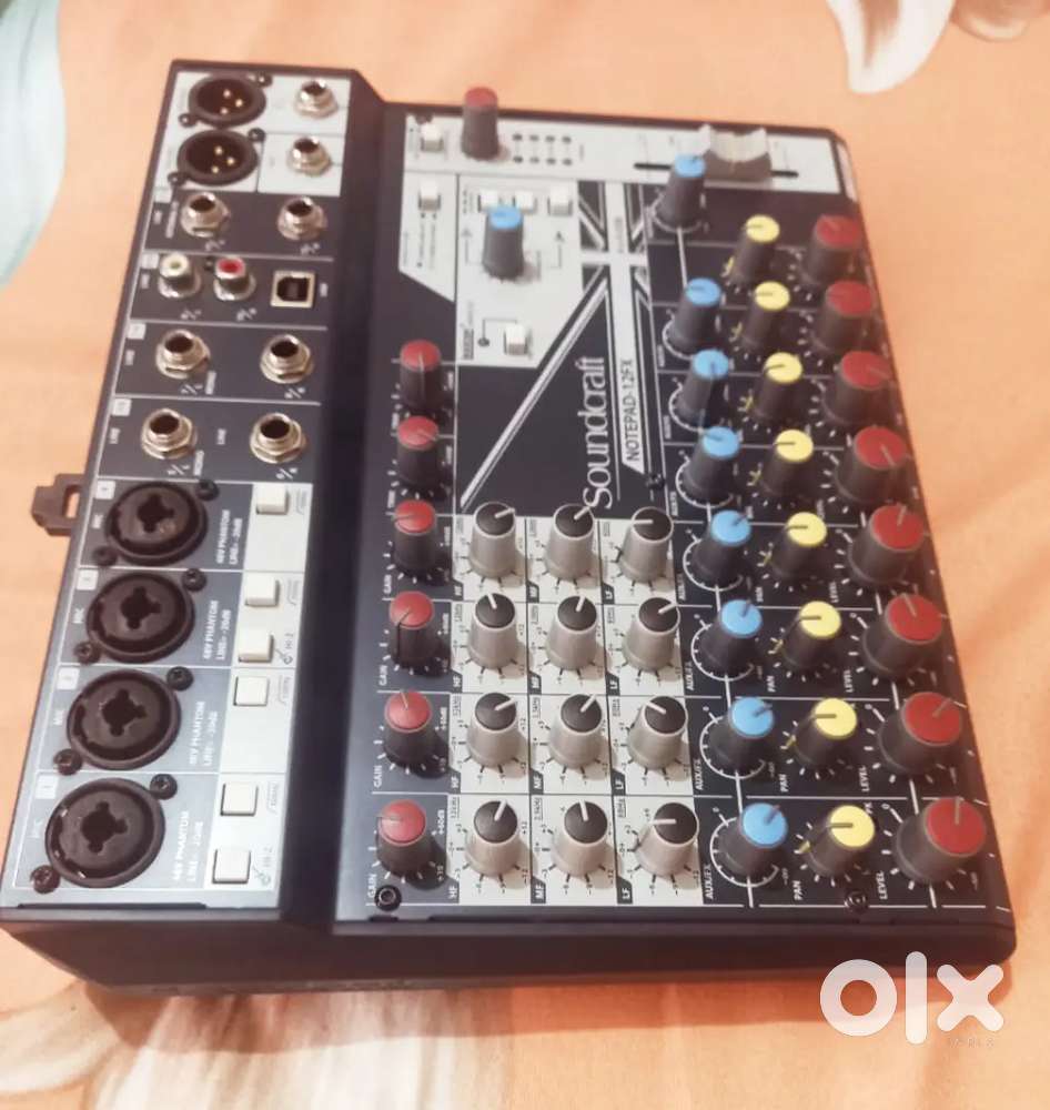 Soundcraft Notepad-12FX Small Format Analog Mixing Console