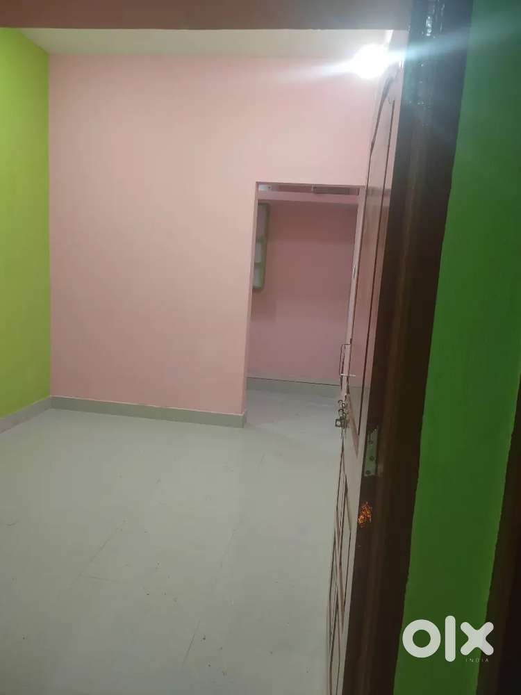 1RK flat available for rent in 2nd floor with specious balcony
