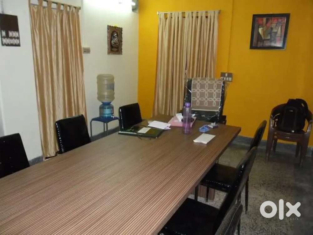 Conference table with 8 piece chair