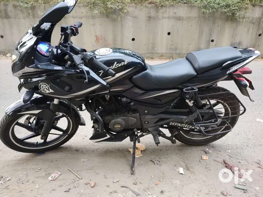 Pulsar 220F Laser edge edition