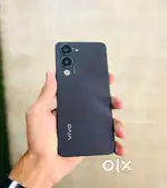 Vivo Y19e 4/64 under 11 months warranty with bill and charger availabl