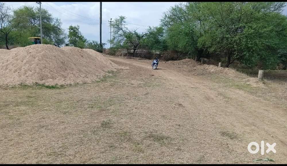 Best Plot Near Fatuha in Patna(plot road ke bagal me hai)