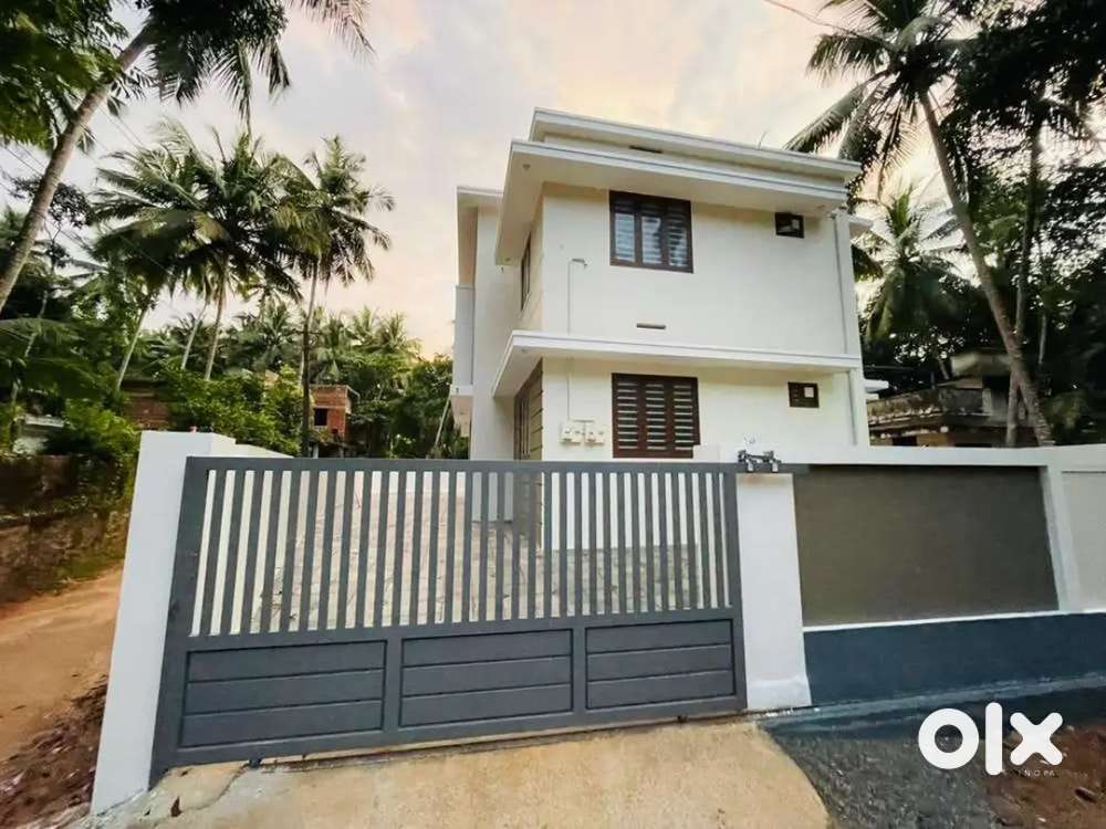 3 BEDROOM BACHELORS ALLOWED HOUSE FOR RENT