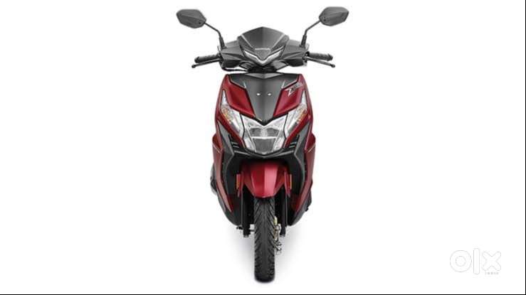 Honda Dio Maroon DLX